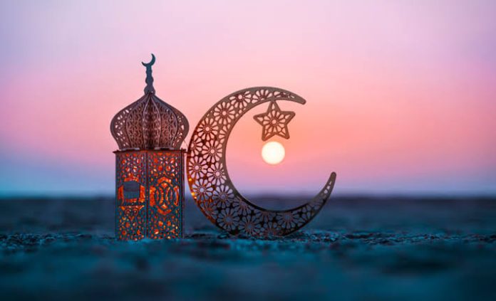 روزه گرفتن نوجوانان؛ از چه سنی واجب است و چه زمانی معاف هستند؟