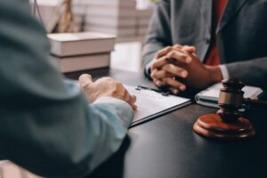 اشتباهات رایج در طرح شکایت؛ جلوگیری از مشکلات قانونی و مدیریت درست پرونده