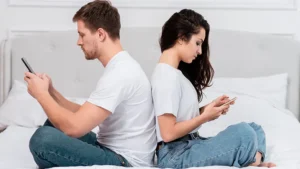 چگونه پس از خیانت اعتماد را بازسازی کنیم؟ آیا رابطه می‌تواند دوباره مثل قبل شود؟