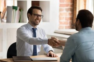 چگونه یک پیشنهاد شغلی را قبل از قبول کردن ارزیابی کنیم؟