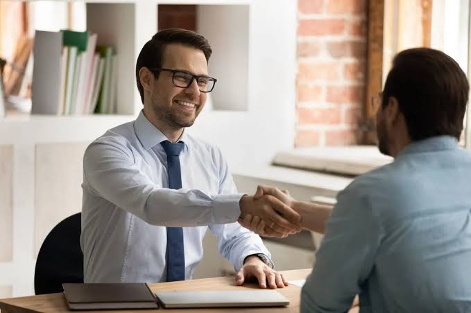 چگونه یک پیشنهاد شغلی را قبل از قبول کردن ارزیابی کنیم؟